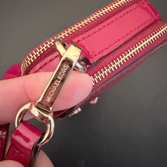 Michael Kors Crossbody Wallet Patent Leather Red 7x4x1.5 Inches Double Zipper - Picture 3 of 9